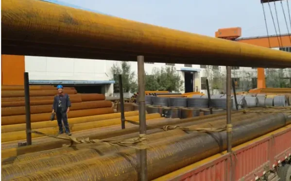 ASTM A672 B60 Elektriline termotuumasüntees (EFW) kõrge temperatuuriga teenindus toru