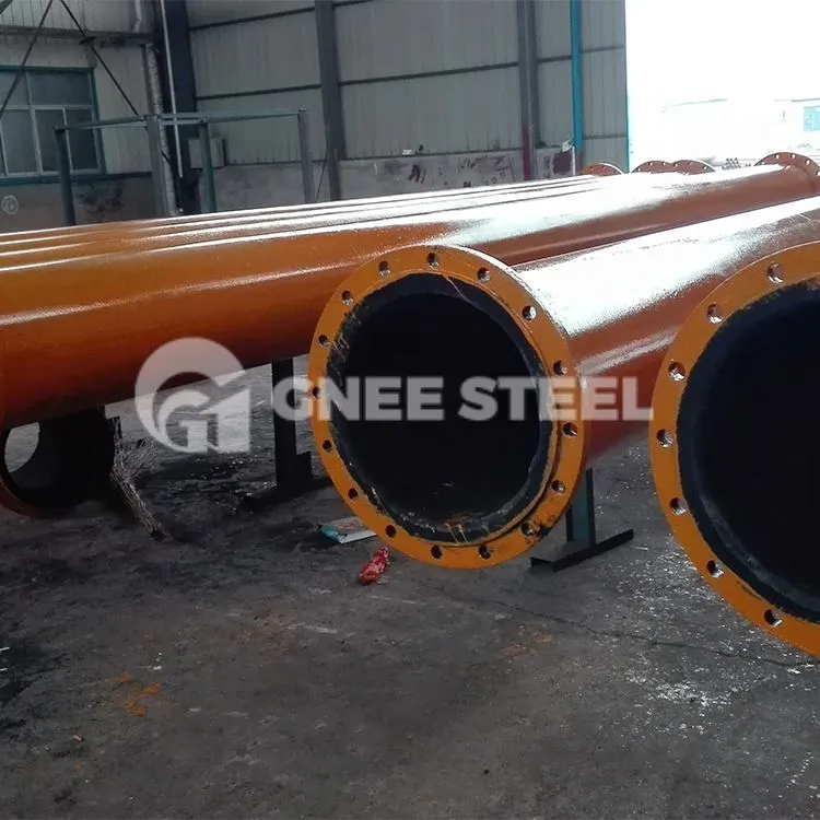 Kummiga vooderdatud toru